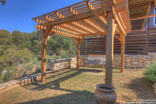 925 & 913 GLENN DR, Canyon Lake, TX 78133