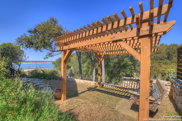 925 & 913 GLENN DR, Canyon Lake, TX 78133