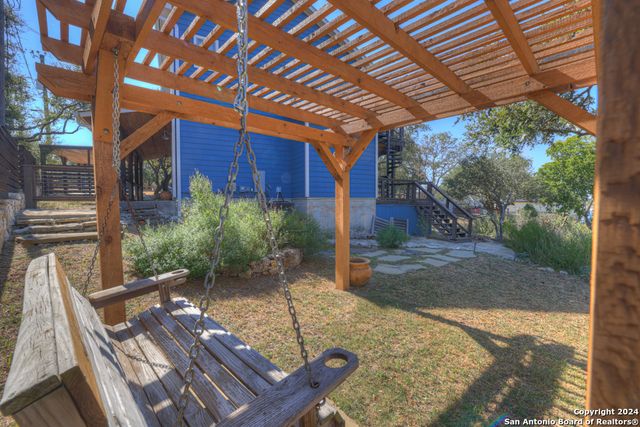 925 & 913 GLENN DR, Canyon Lake, TX 78133