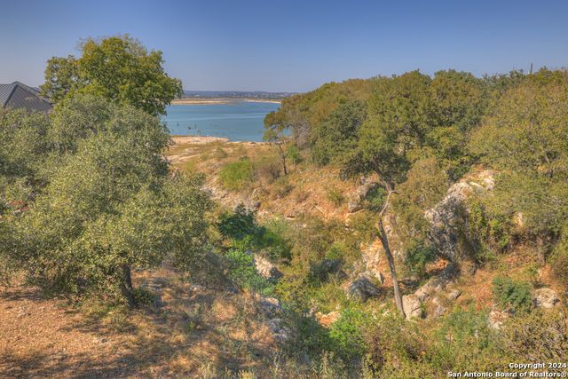 925 & 913 GLENN DR, Canyon Lake, TX 78133