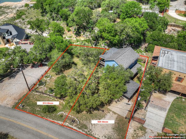 925 & 913 GLENN DR, Canyon Lake, TX 78133