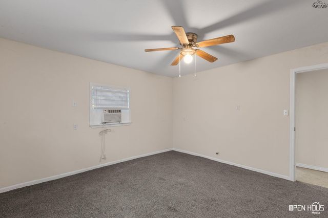 711 E BANK STREET, Iowa Park, TX 76367