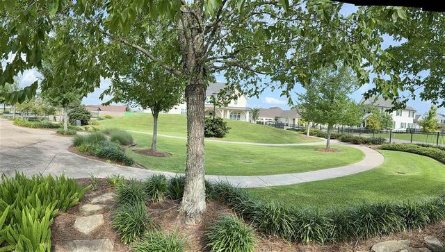 2435 Burton Drive, Lake Charles, LA 70601