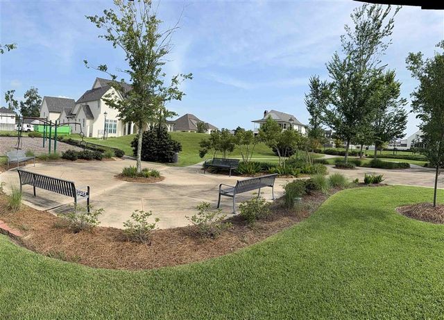 2435 Burton Drive, Lake Charles, LA 70601