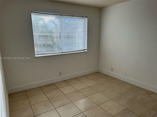 5780 Rock Island Rd 370, Tamarac, FL 33319