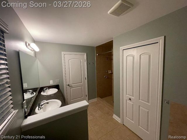 50153 Grant Street, Canton, MI 48188