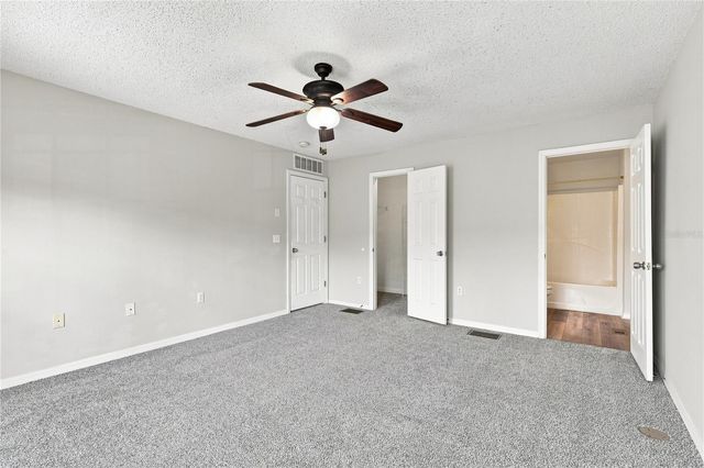 9912 ASHBURN LAKE DRIVE, Tampa, FL 33610