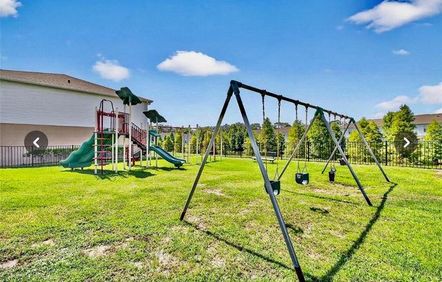 9912 ASHBURN LAKE DRIVE, Tampa, FL 33610