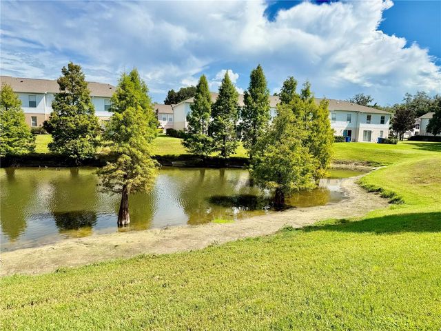 9912 ASHBURN LAKE DRIVE, Tampa, FL 33610