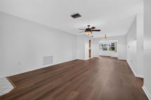 12200 VONN ROAD 7D, Largo, FL 33774