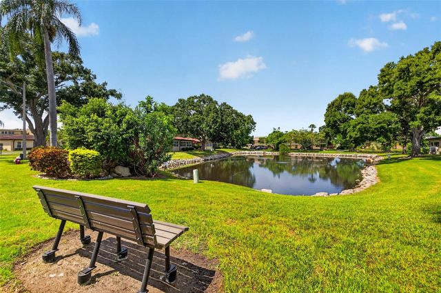 12200 VONN ROAD 7D, Largo, FL 33774