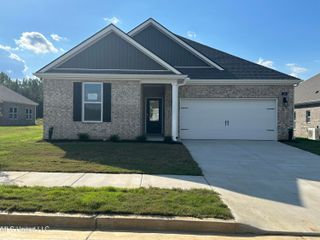 93 Spirit Dance Drive, Byhalia, MS 38611