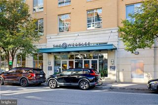 2200 N WESTMORELAND ST #202, Arlington, VA 22213