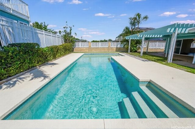 1439 Akuleana Place, Kailua, HI 96734