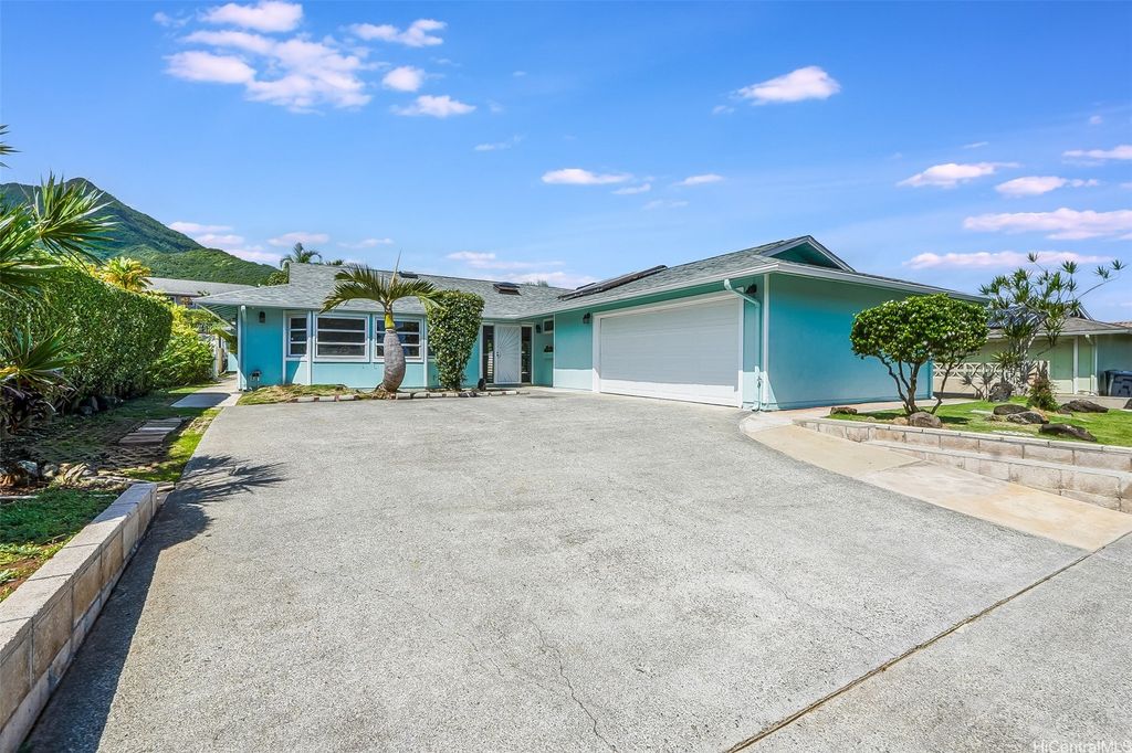 1439 Akuleana Place, Kailua, HI 96734