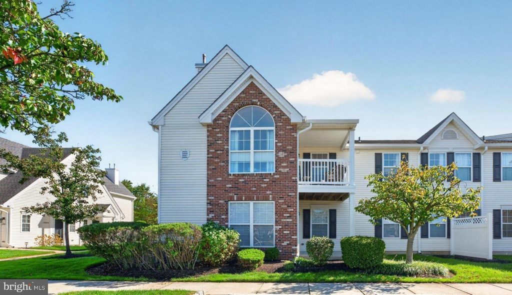 2606 BLUEGRASS DR, MOUNT LAUREL, NJ 08054 — exterior