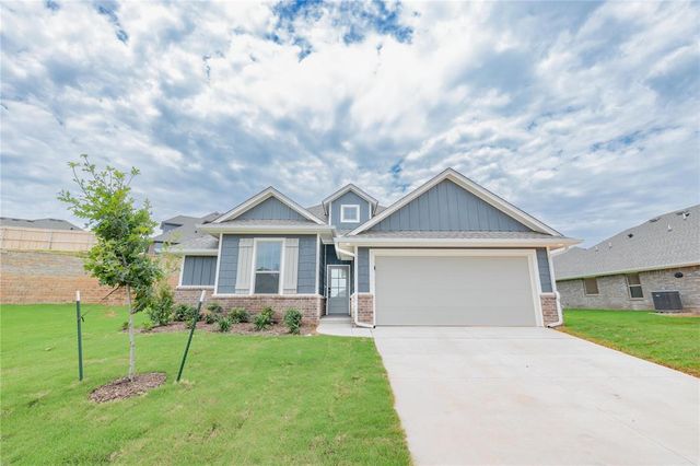8233 Hazelwood Way, Edmond, OK 73034