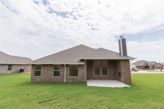 8233 Hazelwood Way, Edmond, OK 73034