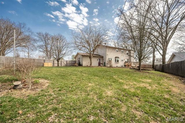 1803 Seven Pines, St Louis, MO 63146