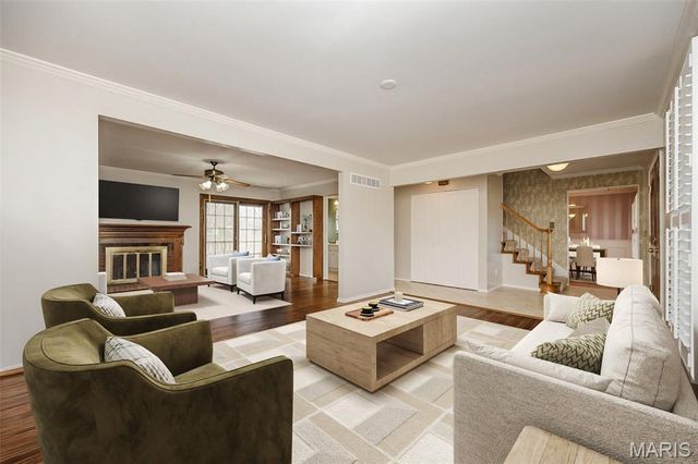 1803 Seven Pines, St Louis, MO 63146