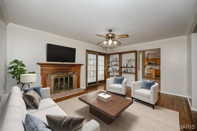 1803 Seven Pines, St Louis, MO 63146