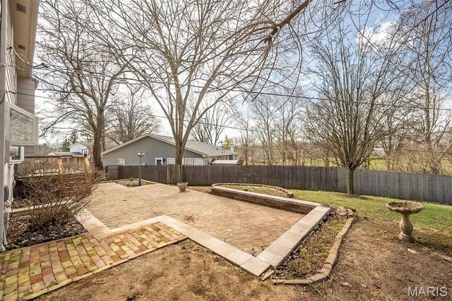 1803 Seven Pines, St Louis, MO 63146