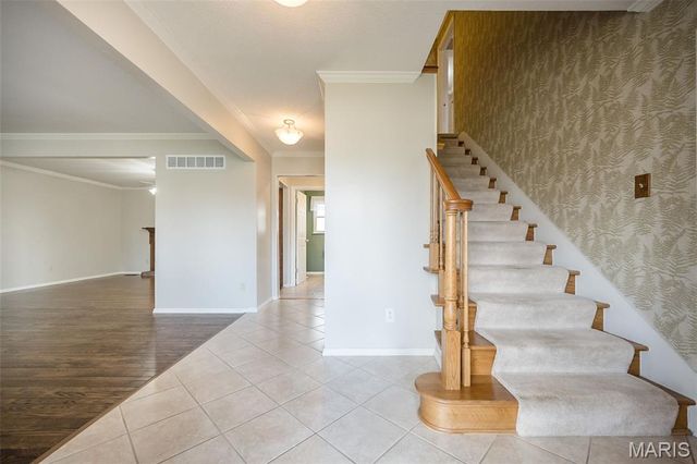 1803 Seven Pines, St Louis, MO 63146