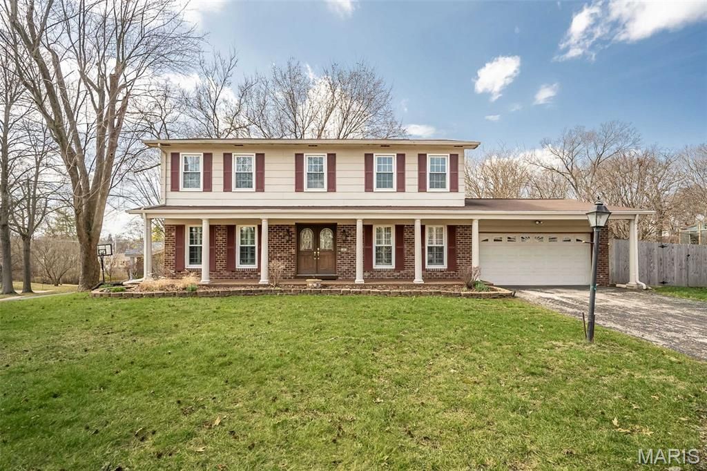 1803 Seven Pines, St Louis, MO 63146