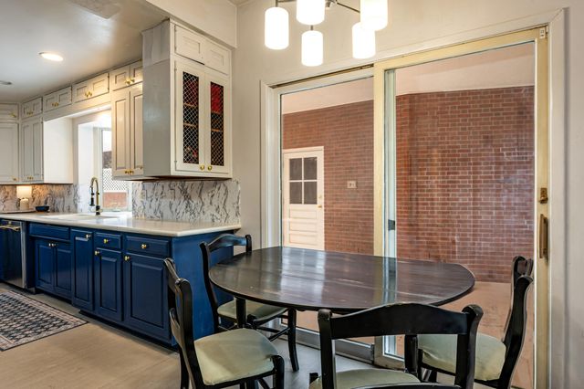 1809 Newton Place NE, Albuquerque, NM 87106