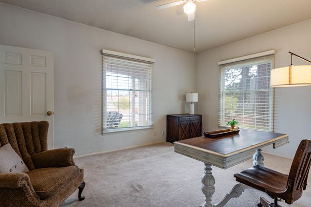 1809 Newton Place NE, Albuquerque, NM 87106
