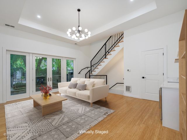 842 N Wolcott Avenue 4, Chicago, IL 60622