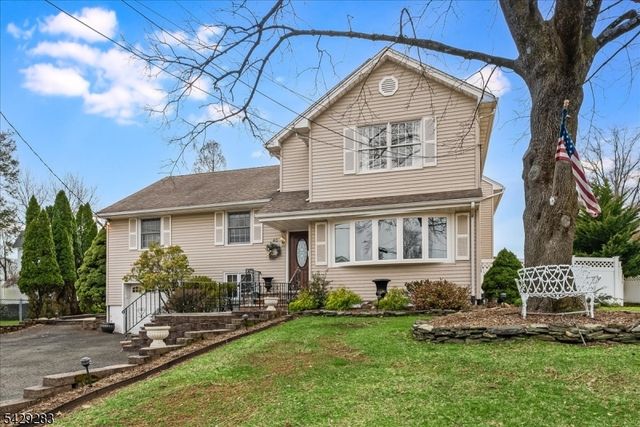 40 Catherine Ct, Cedar Grove Twp., NJ 07009