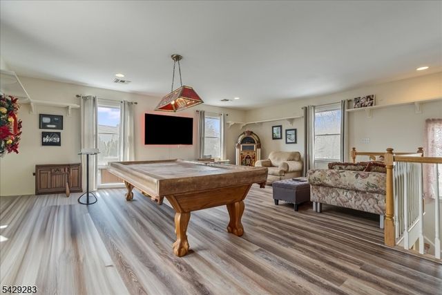 40 Catherine Ct, Cedar Grove Twp., NJ 07009