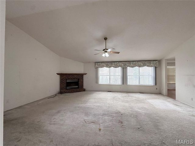 3550 Canyon Creek Drive, St Peters, MO 63303