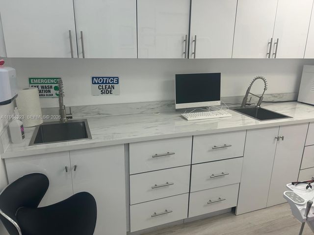 SW 7245 SW, South Miami, FL 33143