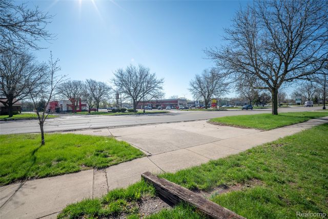 27200 TELEGRAPH, Flat Rock, MI 48134