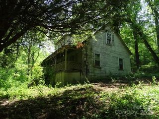 25 Kates Lane, Burnsville, NC 28714