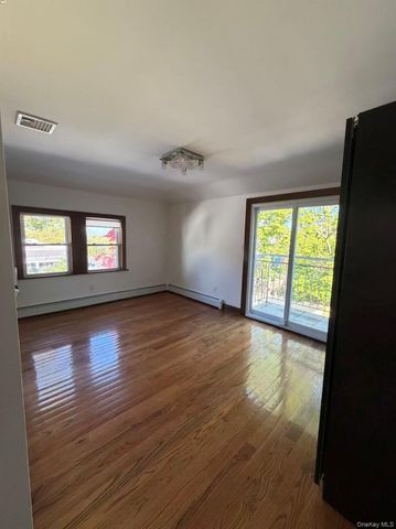 24975 57th Avenue, Little Neck, NY 11362