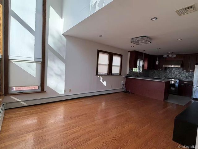 24975 57th Avenue, Little Neck, NY 11362