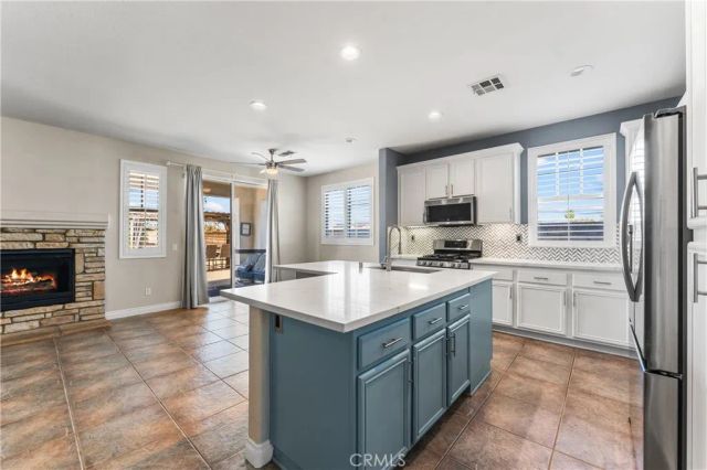 37639 Persimmon, Palmdale, CA 93551