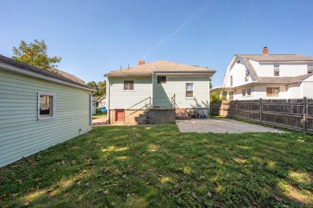 9 Gregg St, Beverly, MA 01915