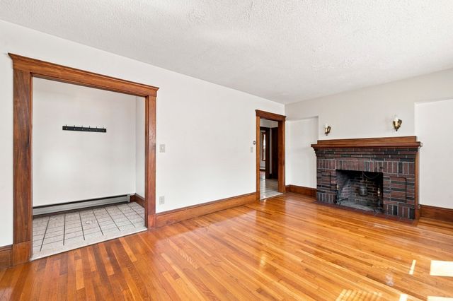 9 Gregg St, Beverly, MA 01915