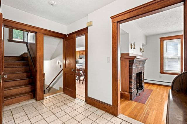 9 Gregg St, Beverly, MA 01915