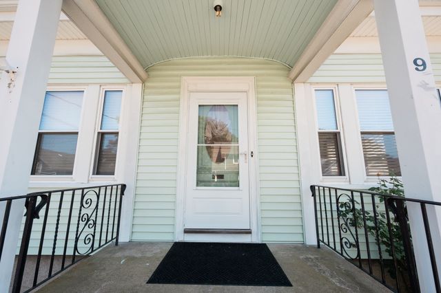 9 Gregg St, Beverly, MA 01915
