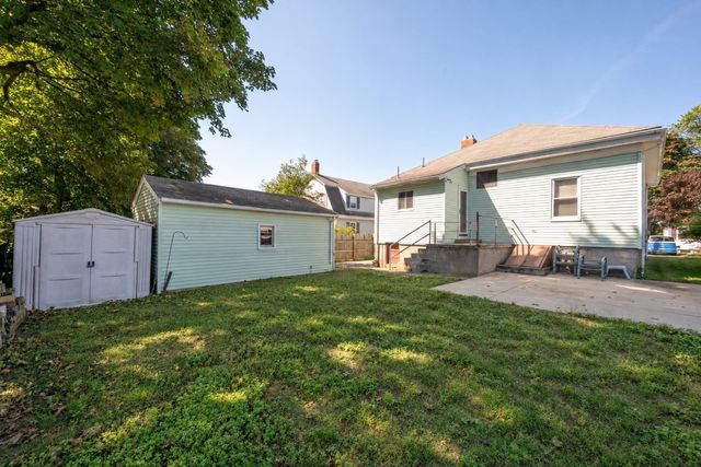 9 Gregg St, Beverly, MA 01915