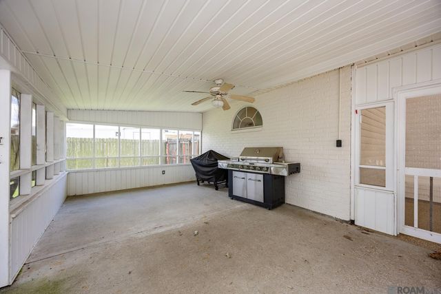 16490 Wesley Evans Rd, Prairieville, LA 70769