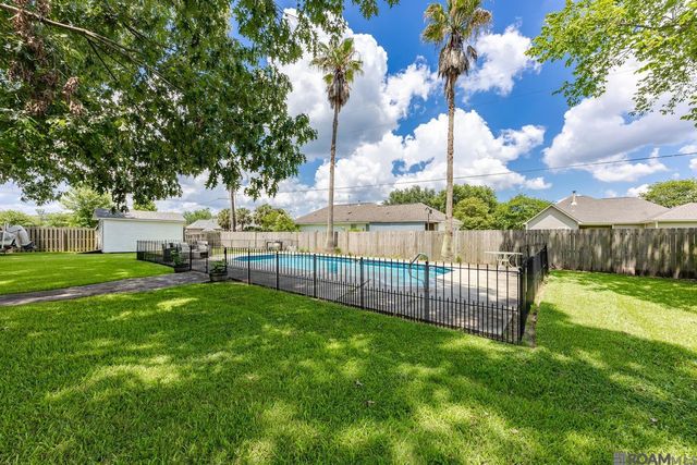 16490 Wesley Evans Rd, Prairieville, LA 70769