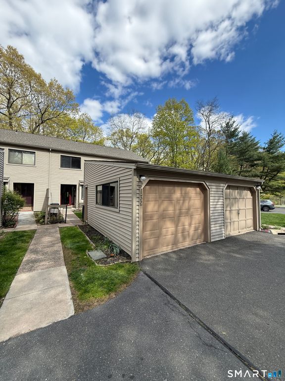 132 Farmington Chase Crescent 132, Farmington, CT 06032