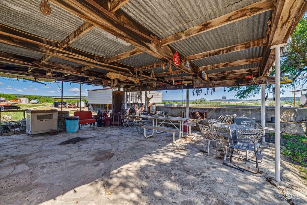 Image 13 of property listing at 10752 Scr 110, Sonora, TX 76950