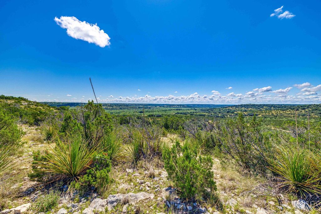 Image 16 of property listing at 10752 Scr 110, Sonora, TX 76950